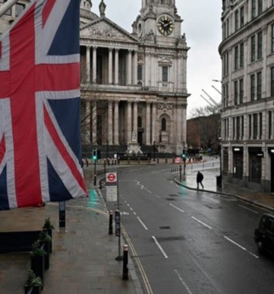 Londres veta entrada a turistas de cuatro países por Covid-19