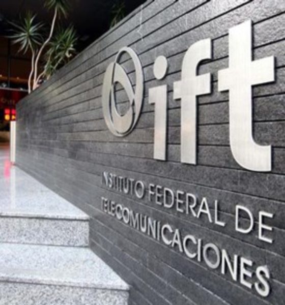 Ifetel presenta controversia contra padrón de telefonía móvil