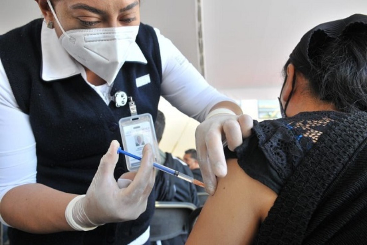 Anuncian vacunación de 50 a 59 años en 41 municipios del Edomex