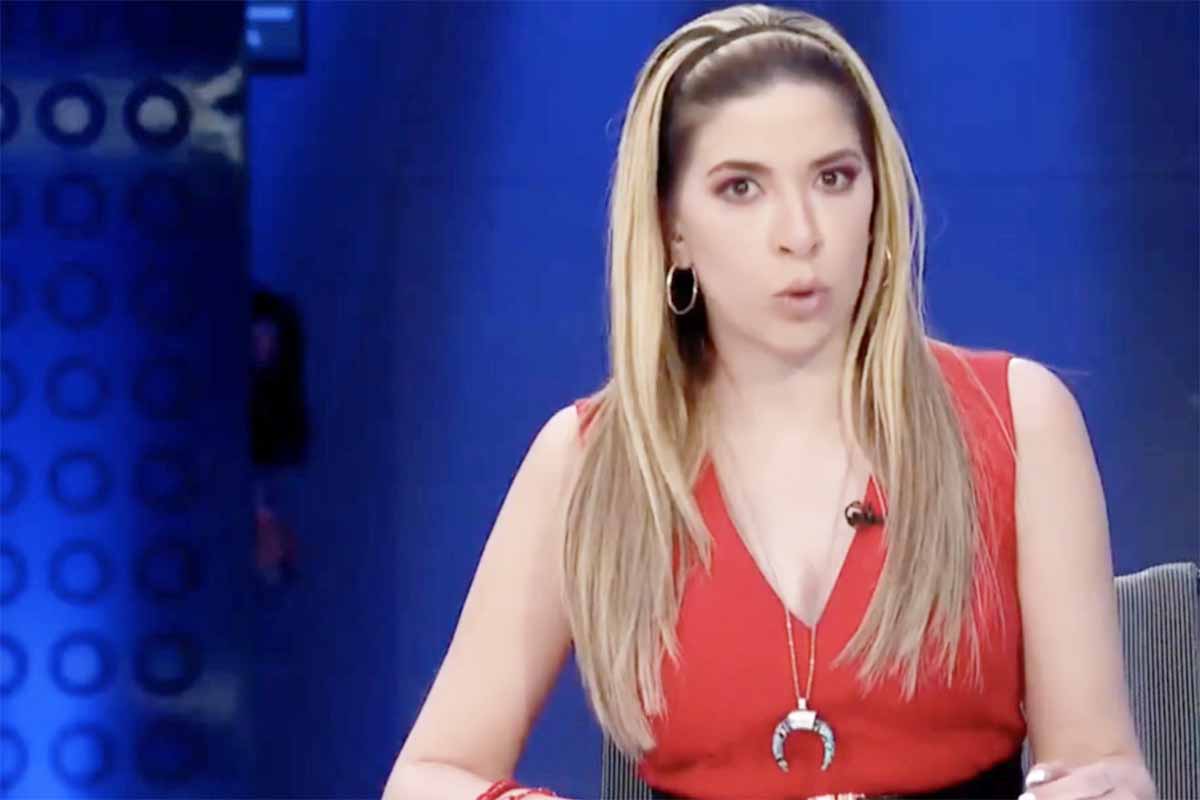 VIDEO Captan ni a fantasma en noticiero de Ciro Gomez Leyva Siete24