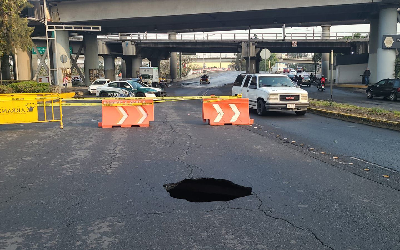 Se abre socavón cerca del aeropuerto capitalino