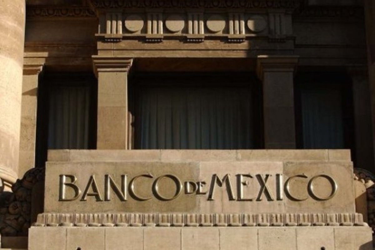 Mejora Banxico pronóstico de crecimiento para la economía mexicana