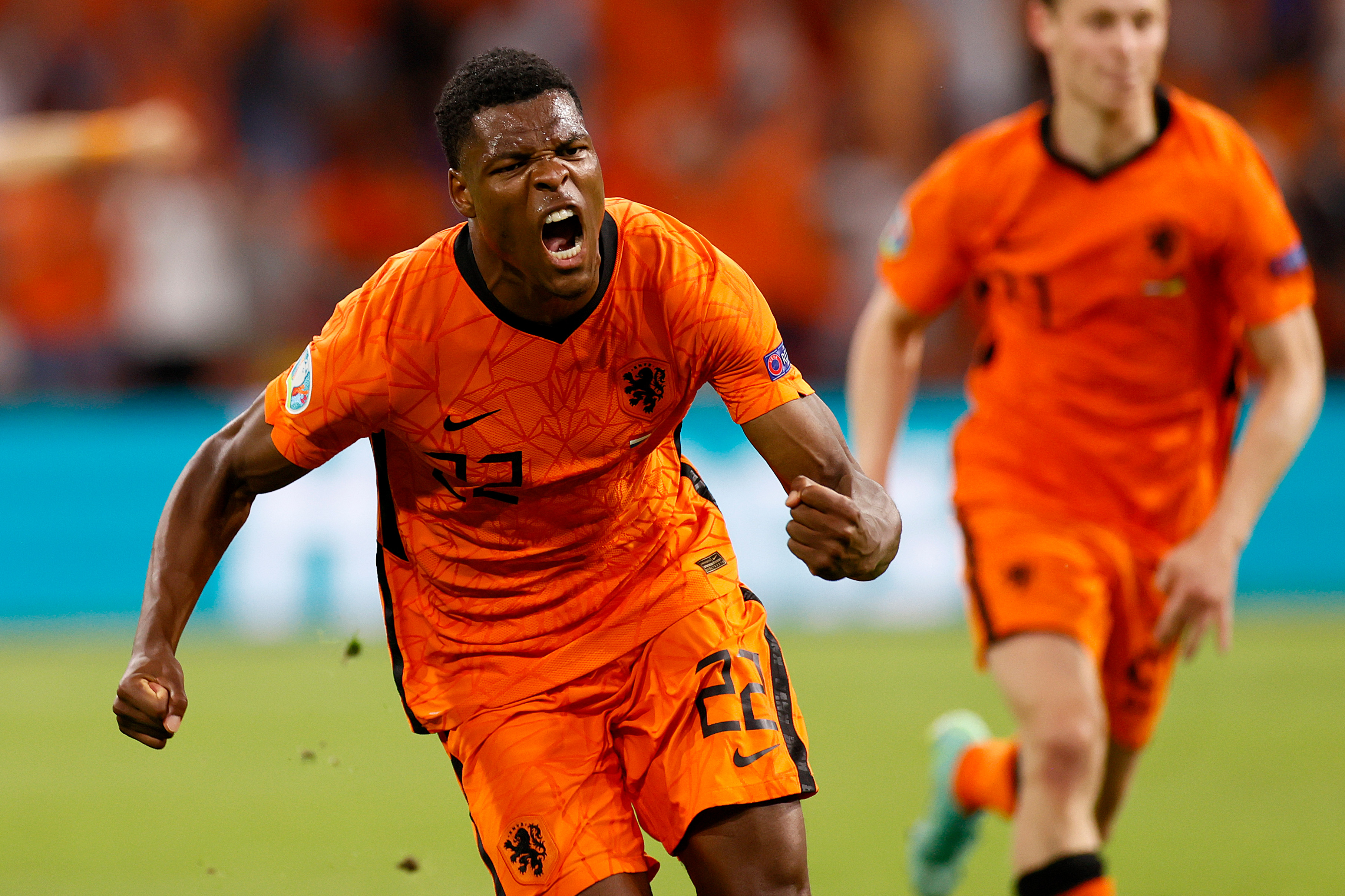 Holanda e inglaterra arrancaron la Eurocopa. Foto: Twitter