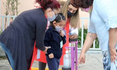 SEP exhorta a maestros sin vacunarse a seguir clases a distancia