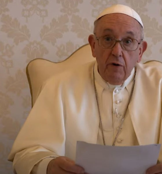 Pide Papa Francisco a empresarios no ocultar dinero