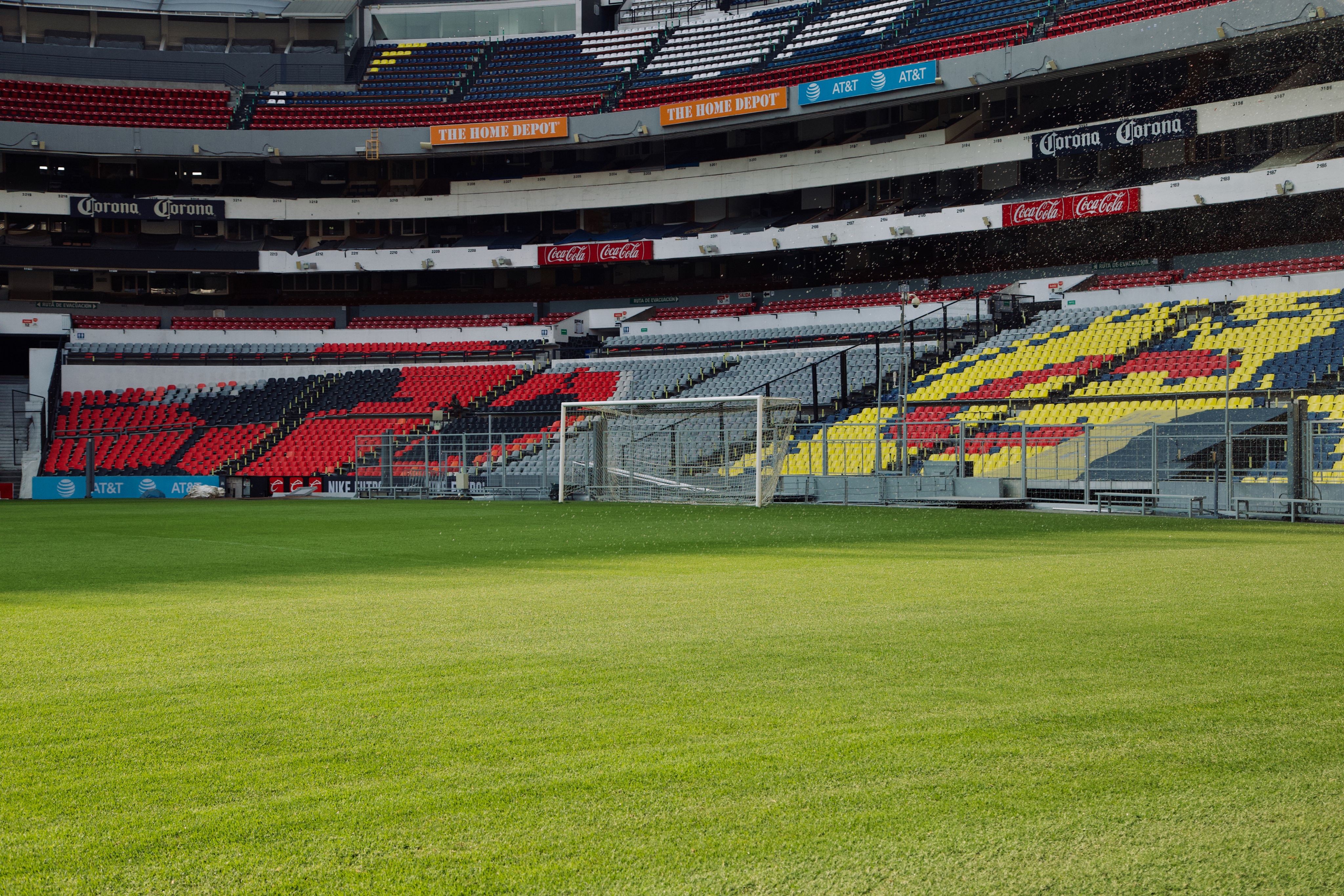 Partidos a puerta cerrada por la Covid. Foto: Twitter Estadio Azteca