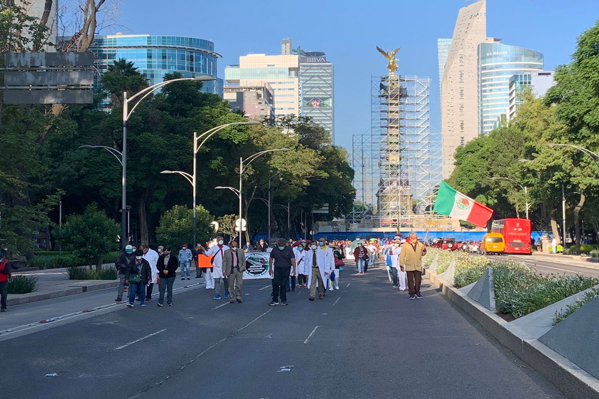 Otra vez protestan jubilados y pensionados del IMSS