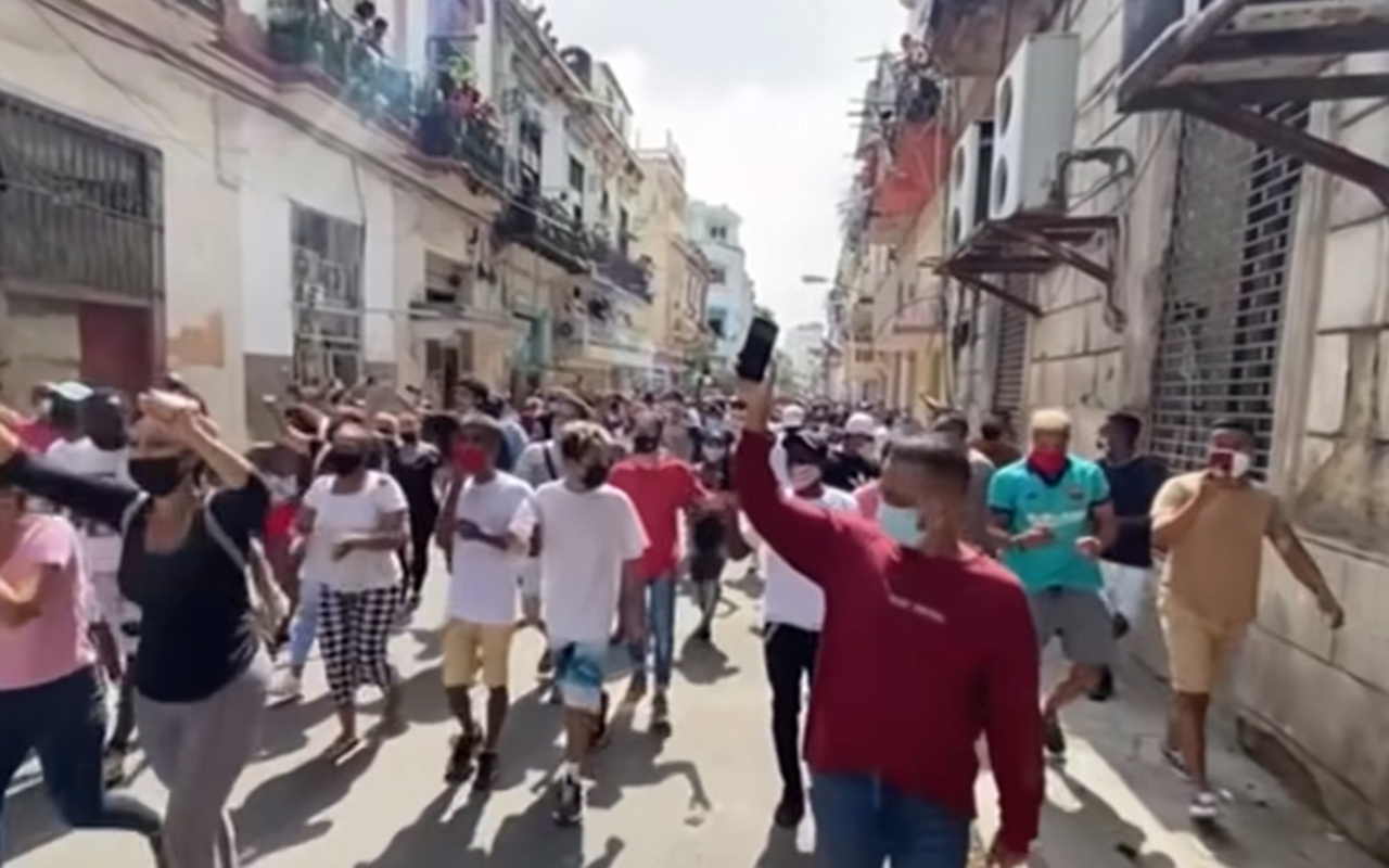 Jóvenes católicos son perseguidos en Cuba