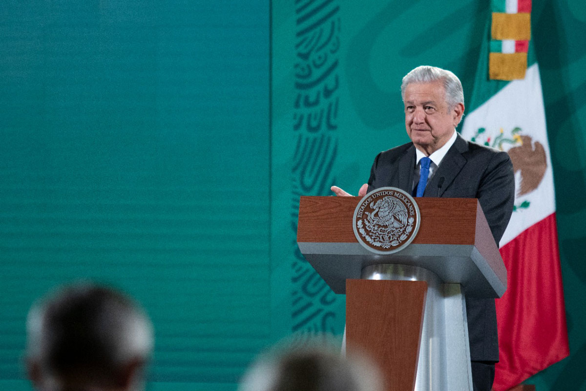 Llama AMLO a fortalecer valores porque son la grandeza de México