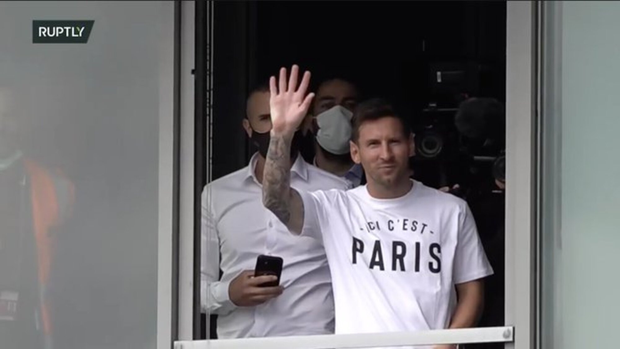 Messi ya se encuentra en Francia. Foto: Twitter