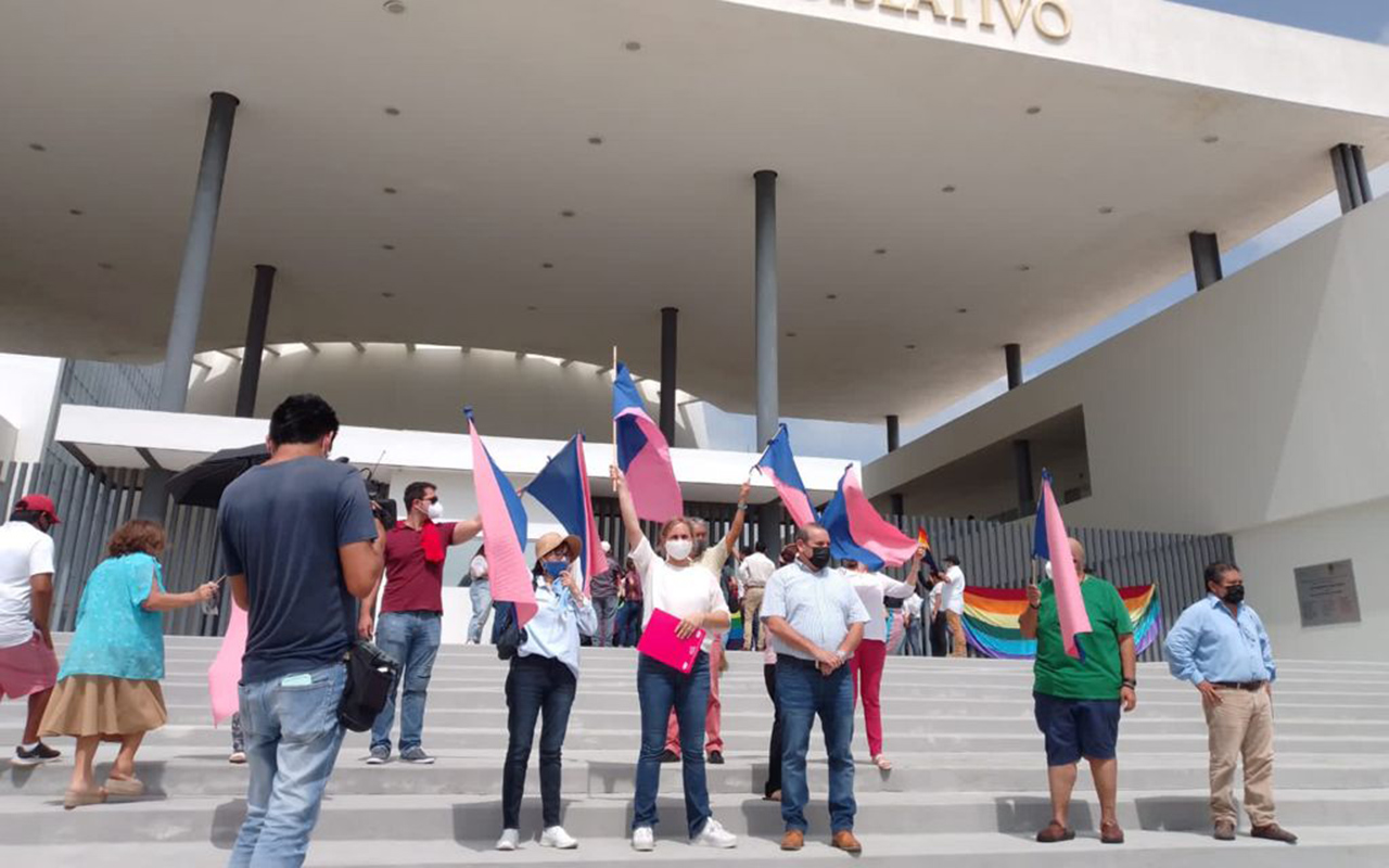 Grupos de la sociedad civil lamentan que diputados de Yucatán votaran en contra de la familia