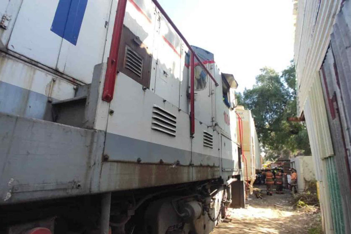 Se descarrila tren en Ecatepec; sólo el susto, ni muertos ni heridos