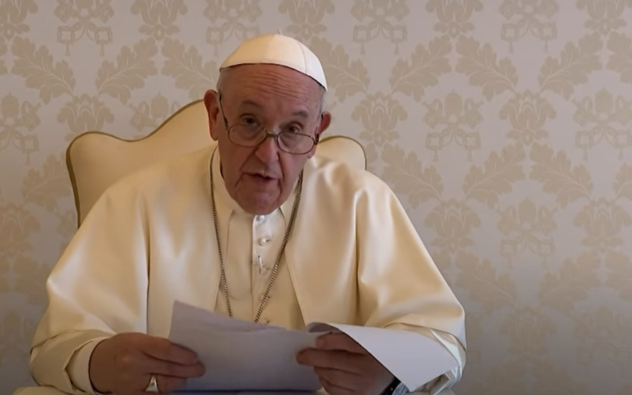 Objeción de conciencia no es deslealtad, es fidelidad a la profesión: Papa Francisco