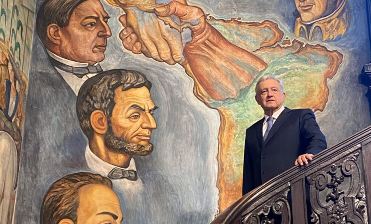 López Obrador en Palacio Nacional. Foto: Presidencia