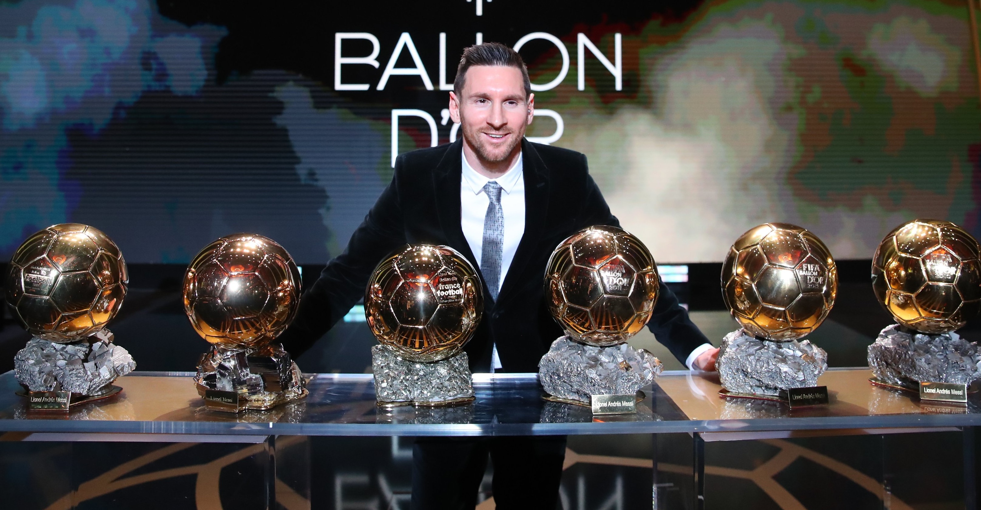 Messi gana el balón de oro. Foto: Twtter