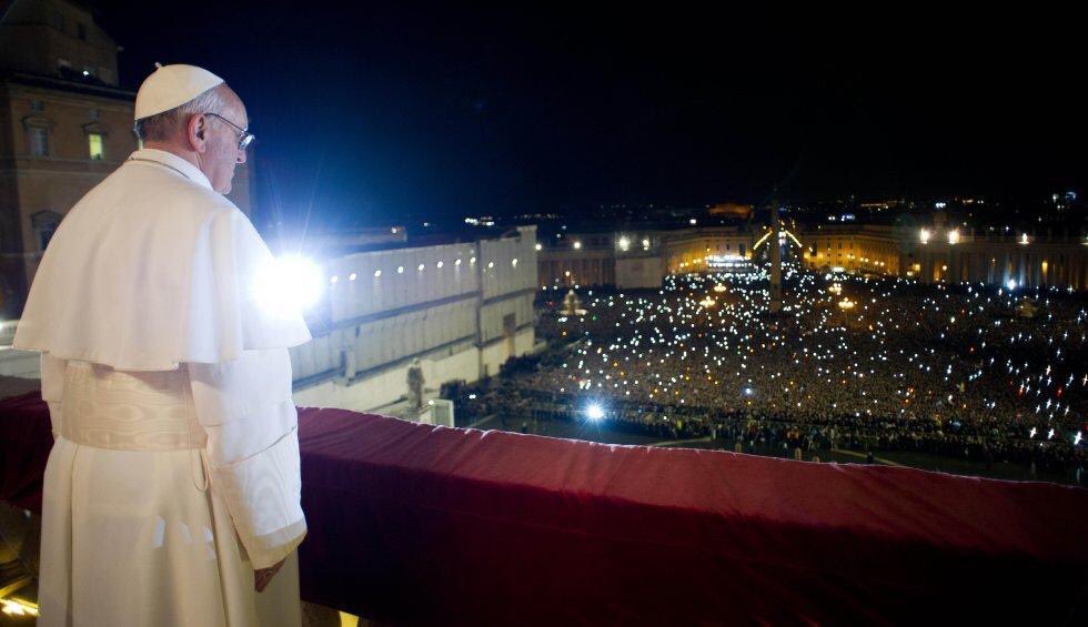 Papa Francisco en la basílica. Foto: Twitter