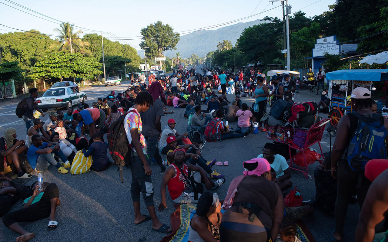Caos, sufrimiento y violencia, ecos de promesas incumplidas del gobierno con migrantes: Iglesia