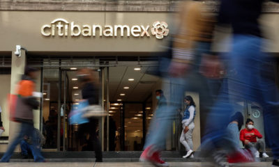 Existe “estrategia disruptiva” para adquirir Banamex, adelanta empresario Javier Garza