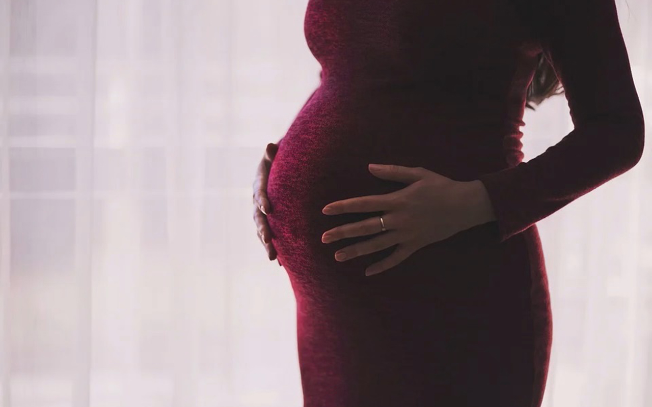 Retirar becas a embarazadas en Conacyt es una arbitrariedad: diputados