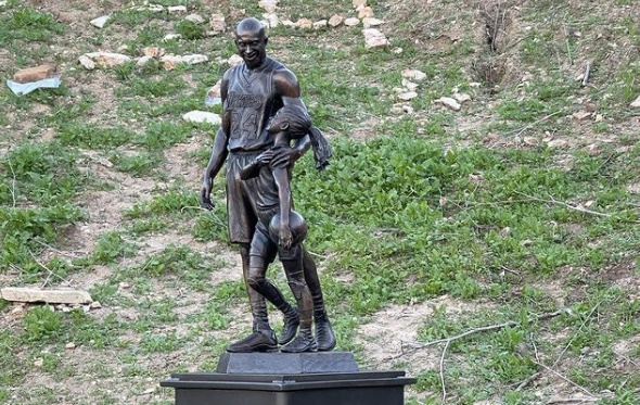 Estatua de Kobe Bryant. Foto: Instagram
