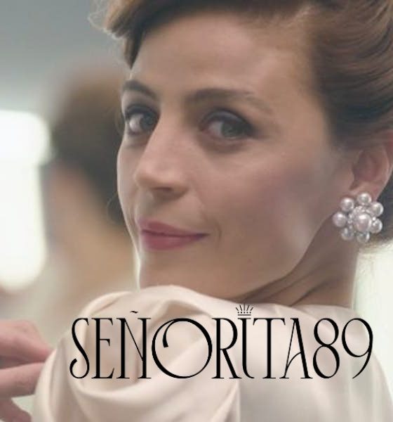 La esperada serie "Señorita 89", basada en el oscuro mundo de las reinas de belleza de los años 80 en México, estrenó este jueves su primer tráiler