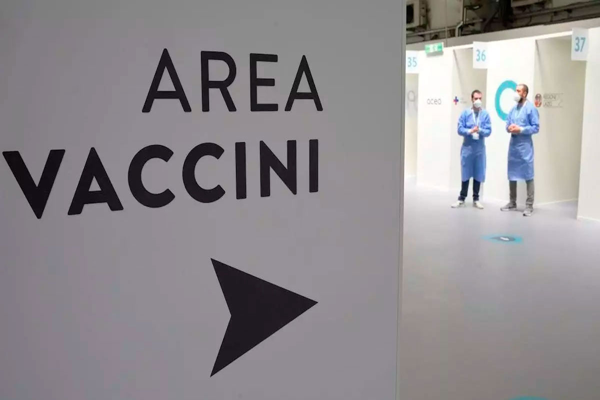 Italia impone la vacunación obligatoria para mayores de 50 años