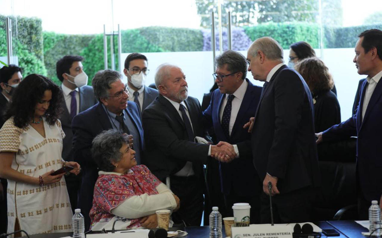 Lula Da Silva se reúne con senadores mexicanos