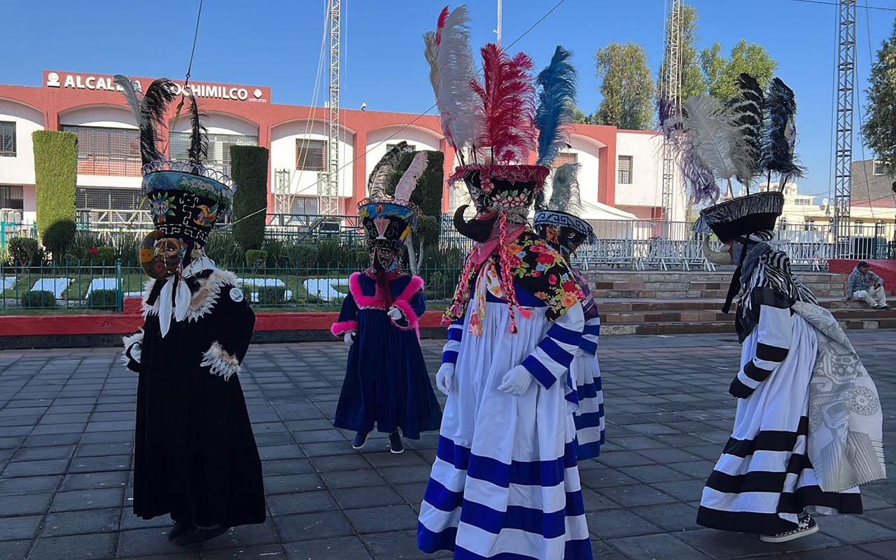En ambiente familiar, regresa el tradicional Carnaval a la alcaldía Xochimilco