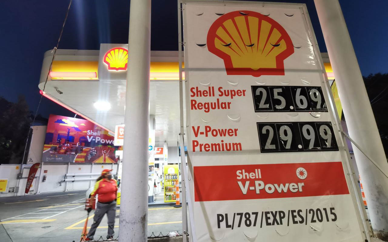 No hay aumento en el precio de la gasolina, asegura AMLO