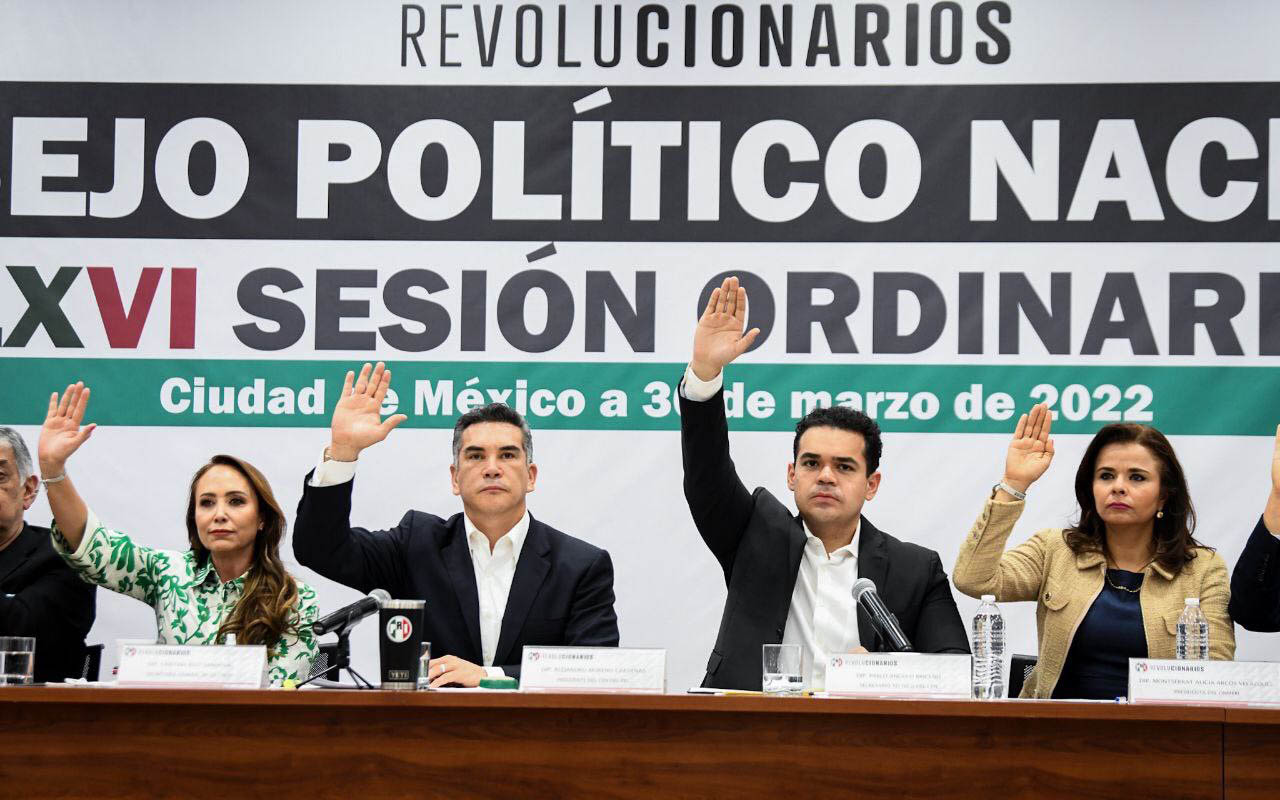 López Obrador pide a legisladores del PRI que se rebelen