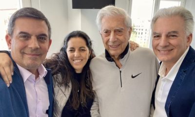 Mario Vargas Llosa e hijos