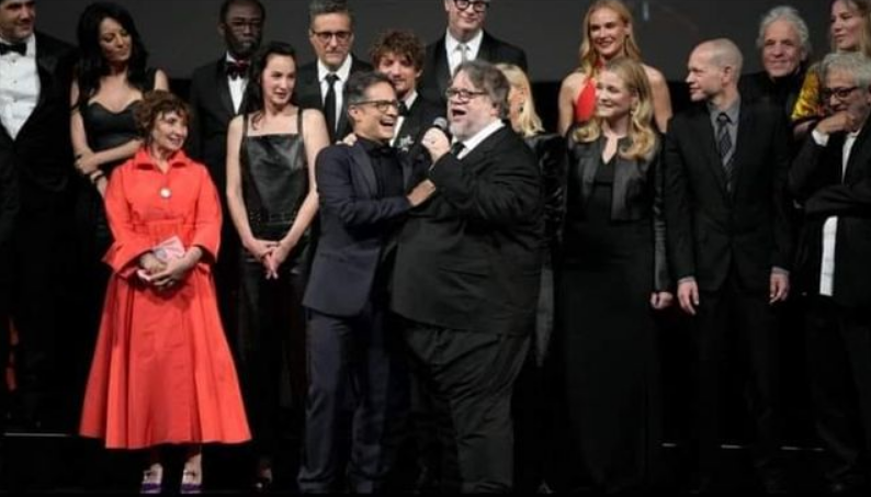 Guillermo del Toro y Gael García en Cannes