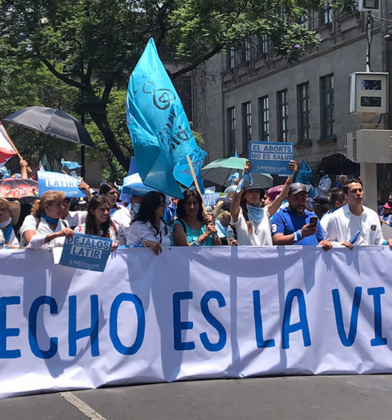 Más de 40 mil marcharon en favor de la vida; reprochan a SCJN actuar en favor del aborto