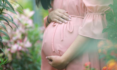 “¡Mamá, espera!”, patada de bebé evitó que mujer abortara