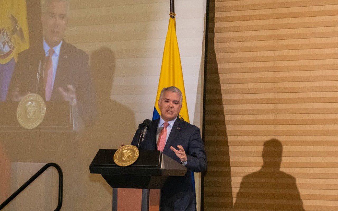 “No existe un derecho al aborto”, advierte Presidente de Colombia