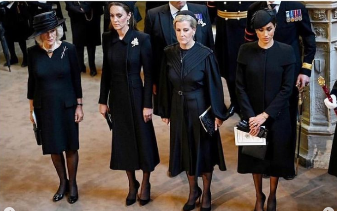 Funeral de Isabel II: Así debe vestir la familia real - Siete24