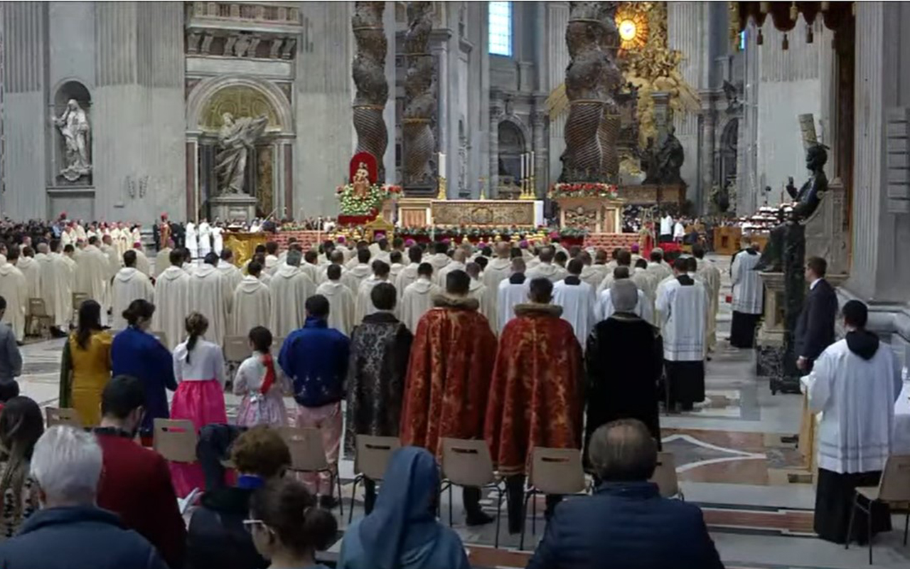 Papa Francisco advierte sobre falsos ídolos