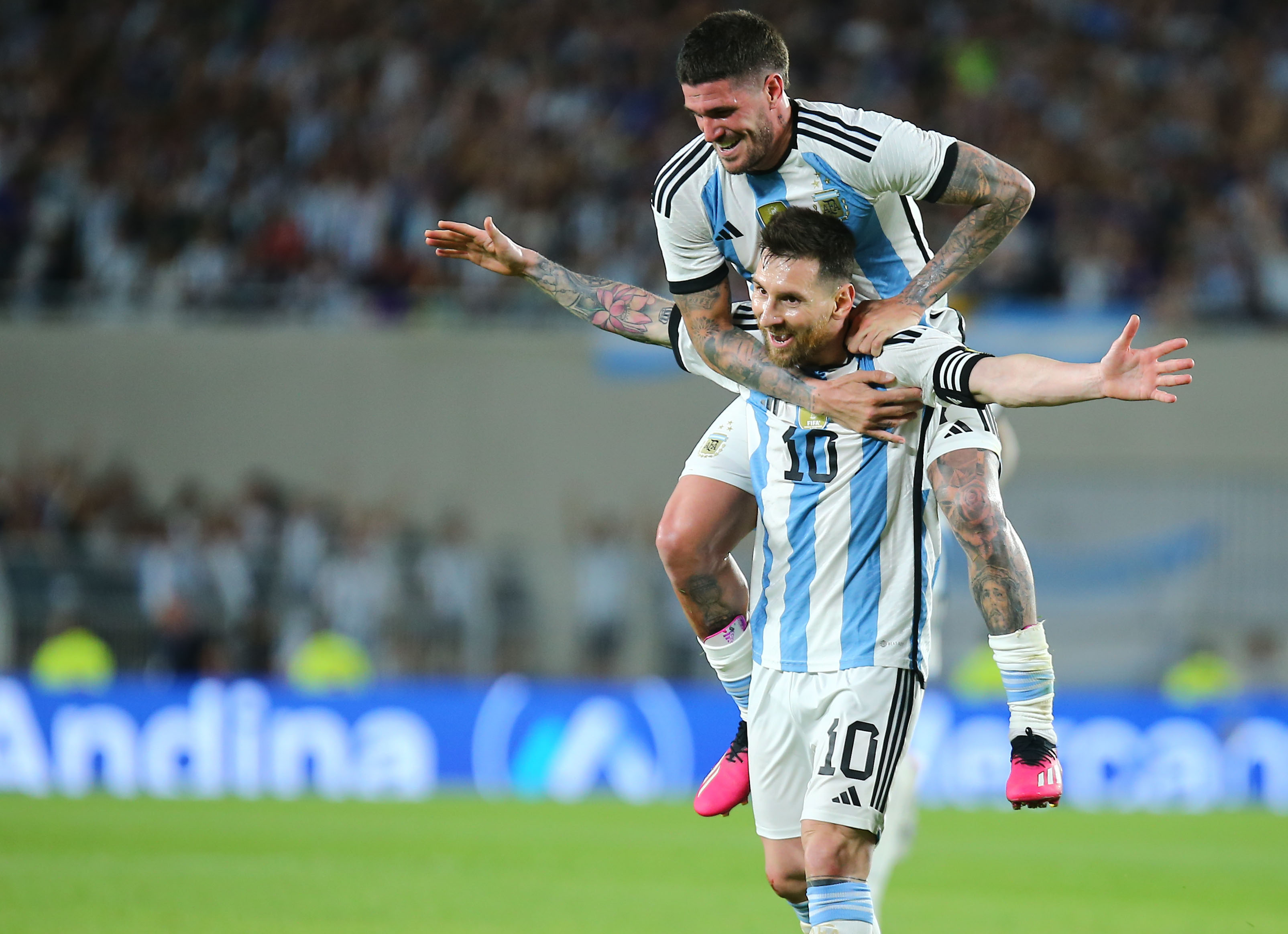 Lágrimas y récord de Messi en la fiesta del Campeón del Mundo. Noticias en tiempo real