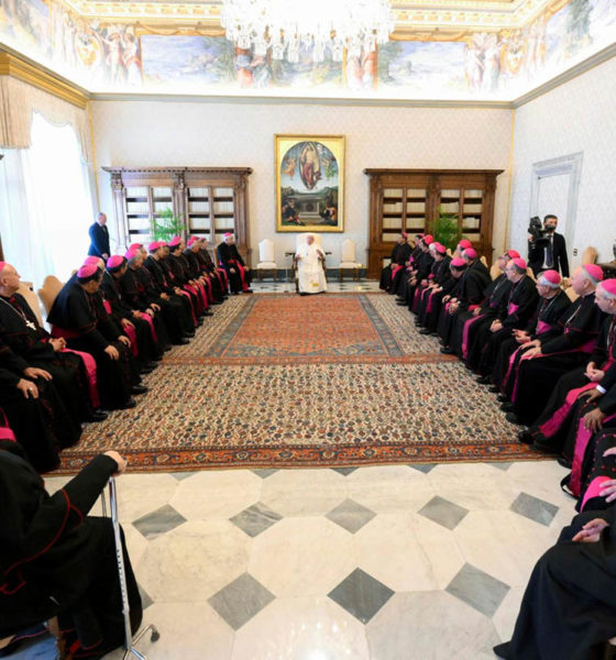 Papa Francisco invita a obispos mexicanos ser cercanos al pueblo