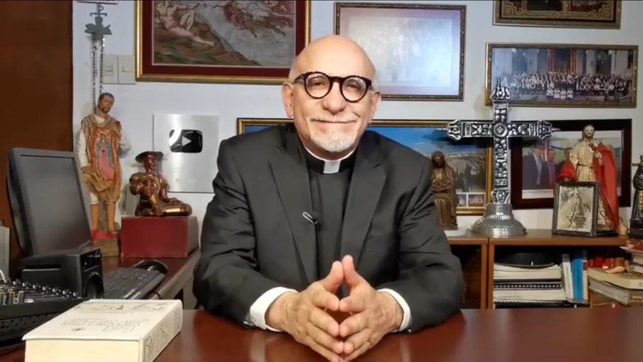 Padre José de Jesús Aguilar habla de los Padrinos de Bautizo