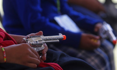 Proponen sanciones para quien facilite armas a menores de edad