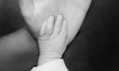 “Milagro”, escriben médicos al dar de alta a bebé prematura