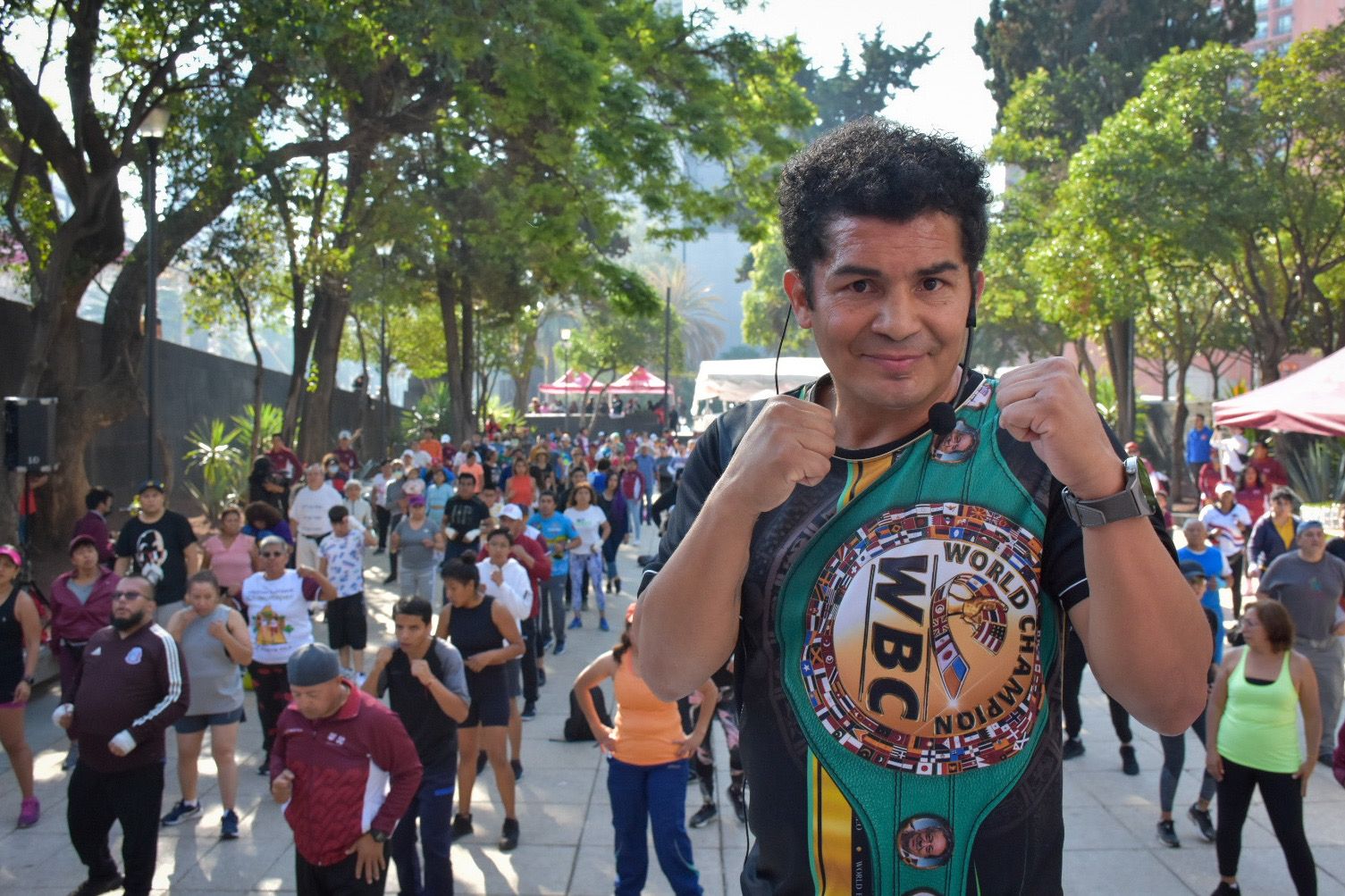 José Antonio ‘Jaguar’ Aguirre encabeza entrenamiento rumbo a la clase masiva de Boxeo. Noticias en tiempo real