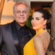 El actor Alexis Ayala y su novia Cinthia Aparicio sorprendieron a sus invitados con el anuncio de su casamiento.