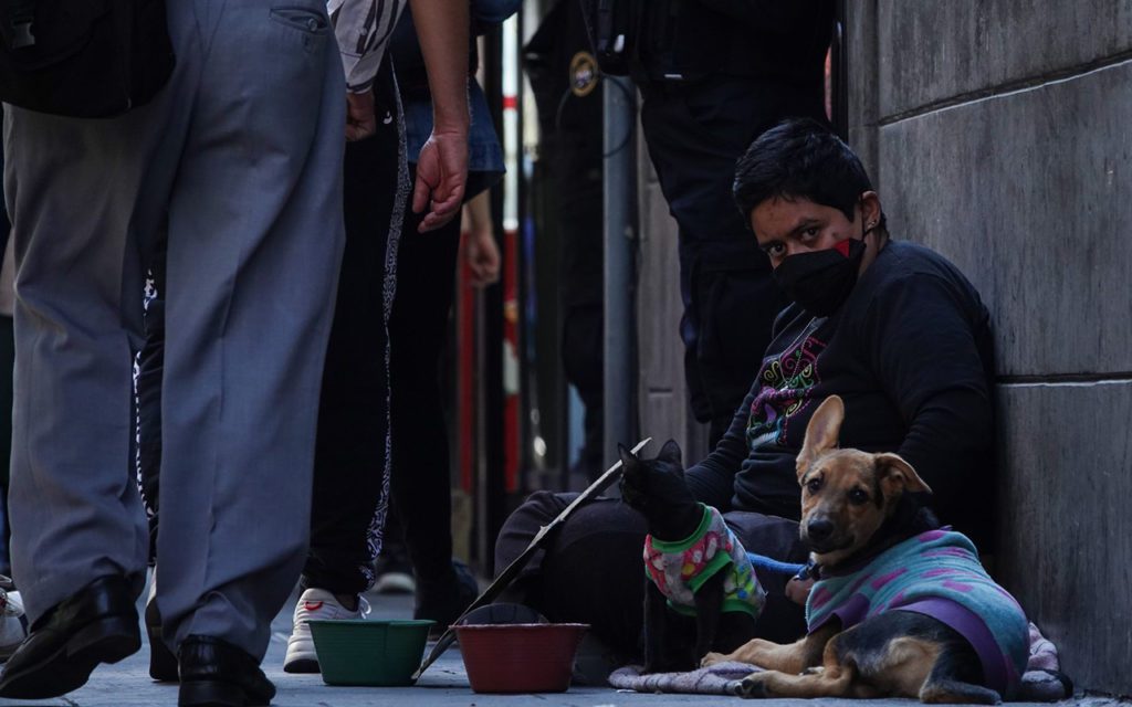 Los pobres no son imágenes para conmover: Papa Francisco