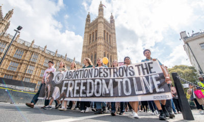 “El aborto no nos concedió libertad”: testimonio de joven durante Marcha por la Vida en Reino Unido
