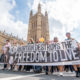 “El aborto no nos concedió libertad”: testimonio de joven durante Marcha por la Vida en Reino Unido
