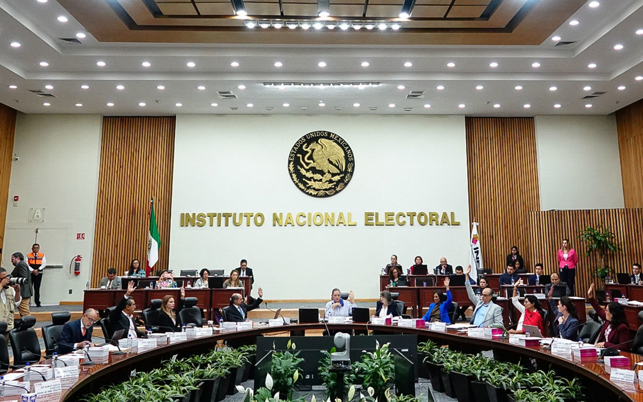 Ordena INE candidaturas de cinco mujeres y cuatro hombres en gubernaturas 2024