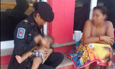 mujer, policía, acapulco, bebé