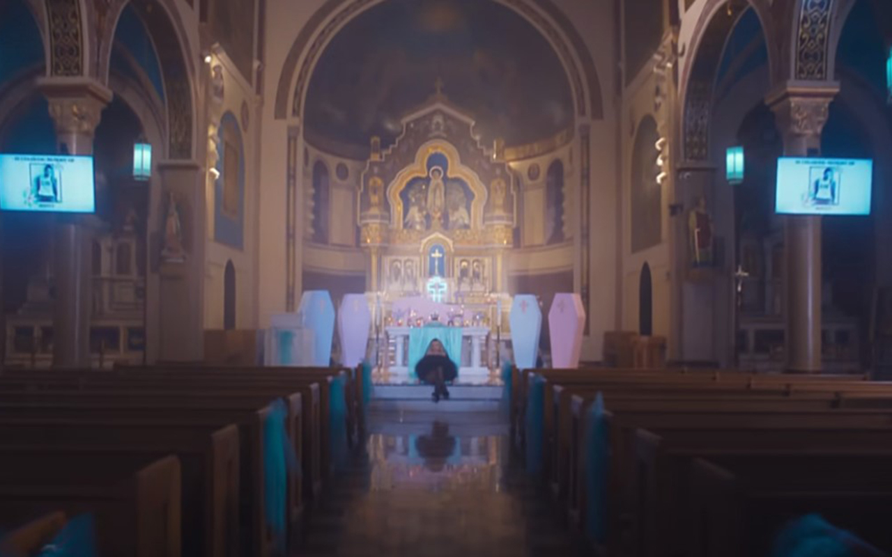 Filman “provocativo” video en Iglesia de Brooklyn; Obispo se disculpa